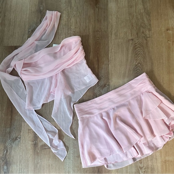 Guizo chiffon wrap around top & matching skirt - Picture 3 of 9